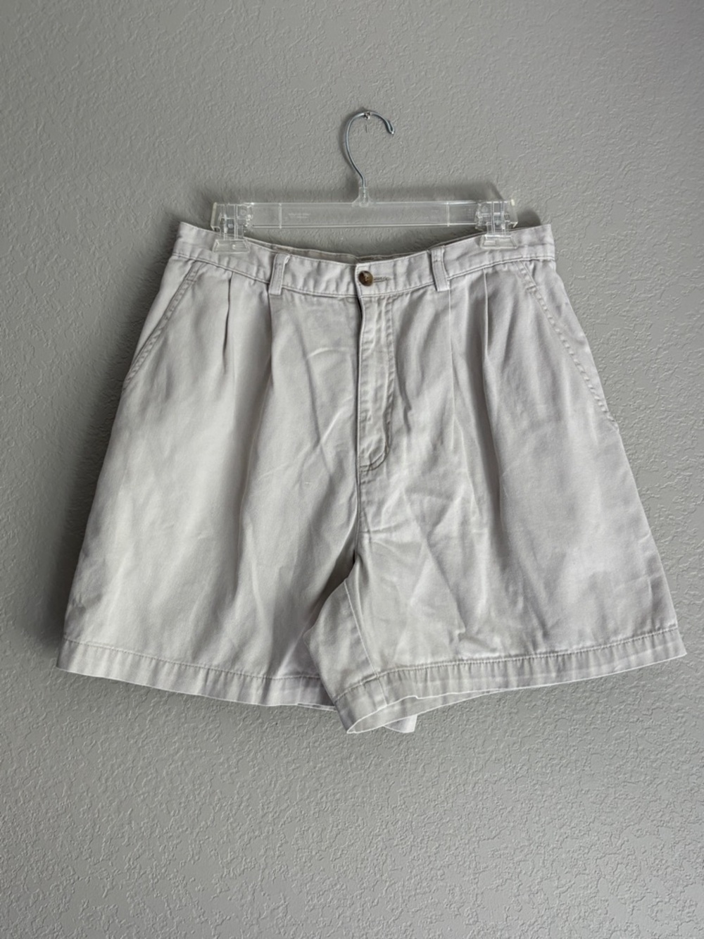 Casual vintage Dockers Cream Pleated Cotton High Waist Shorts women’s 12